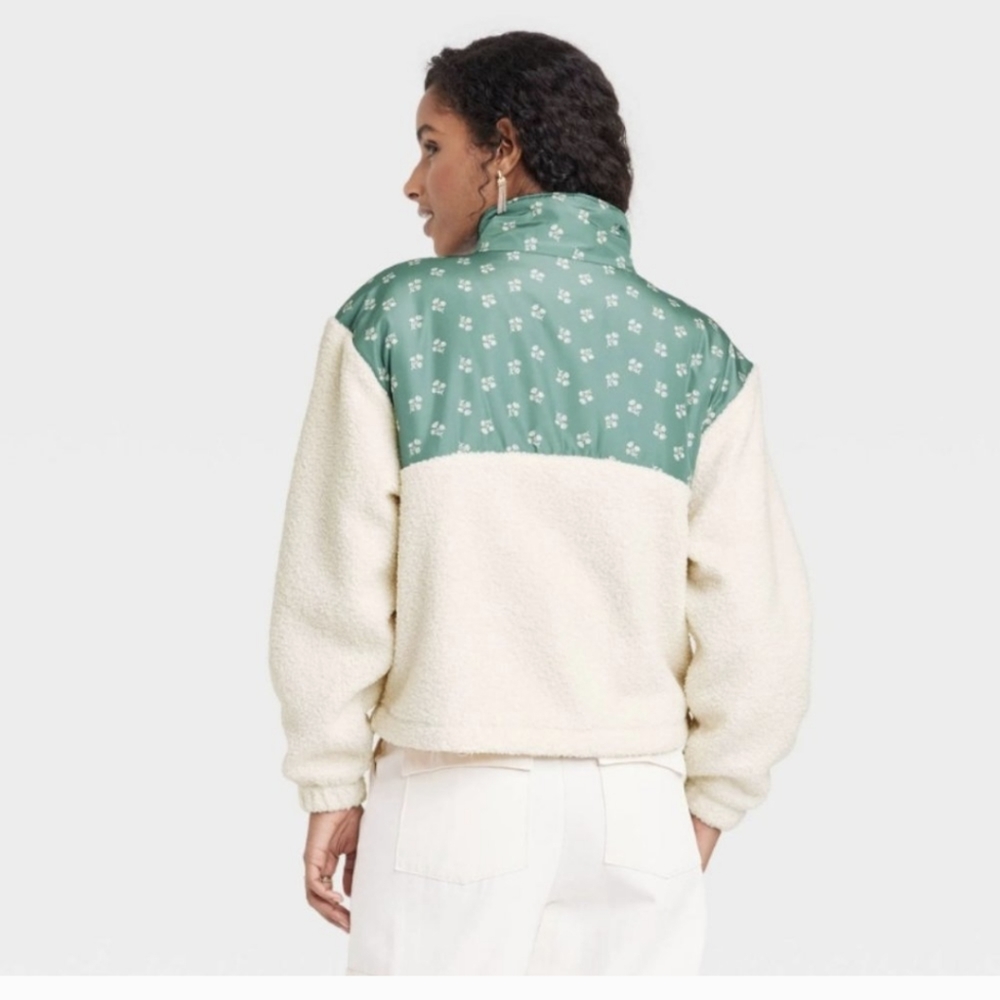 Universal Thread  Faux Shearling Colorblock Quarter-Zip Sweatshirt - Picture 4 of 5